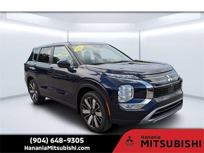 New 2025 Mitsubishi Outlander SE