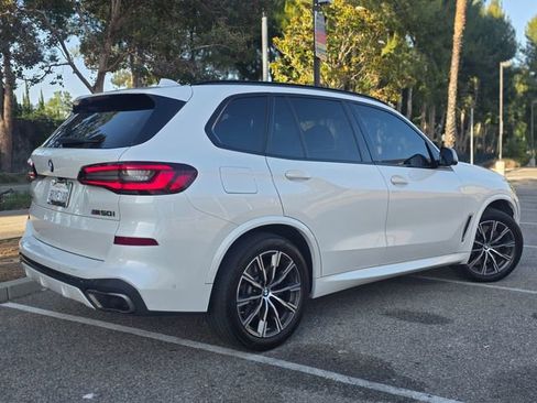 Used 2020 BMW X5 M50i w/ Parking Assistance Package AWD/4WD image 10