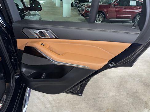 Certified 2025 BMW X5 xDrive40i w/ M Sport Package image 11