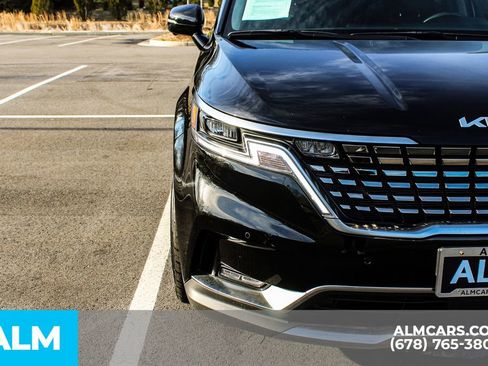 Used 2024 Kia Carnival SX image 11