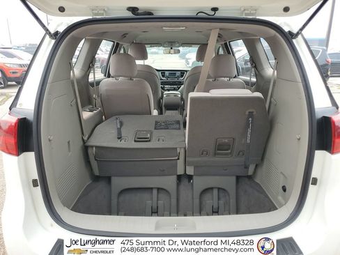 Used 2018 Kia Sedona L FWD image 23