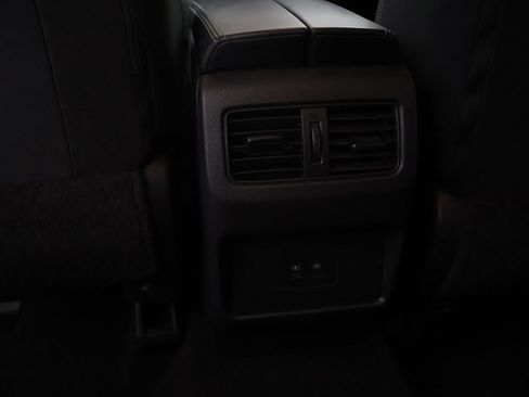 Used 2023 Nissan Rogue SV AWD/4WD image 43