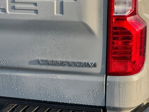 Used 2024 Chevrolet Silverado 1500 Custom image 27