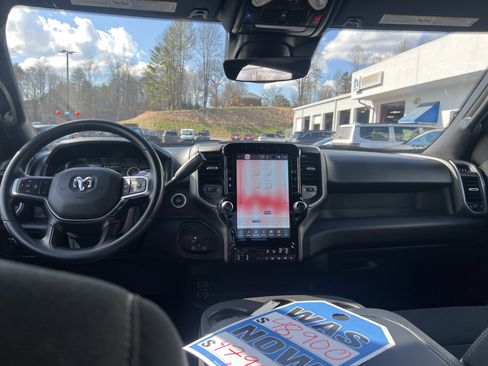 Used 2025 RAM 2500 Tradesman image 15