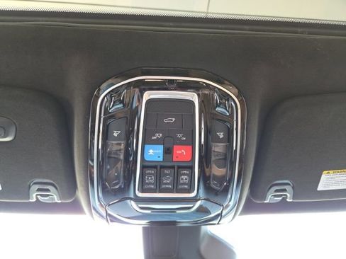 Used 2022 Jeep Grand Wagoneer Series III image 21