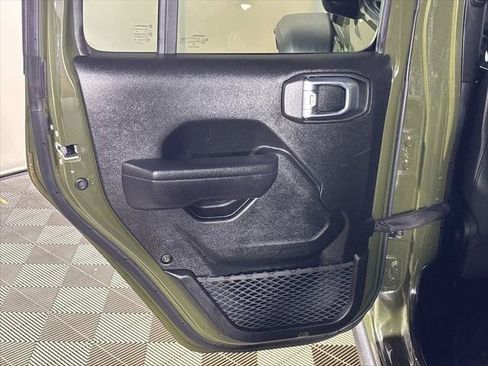 Certified 2023 Jeep Wrangler Unlimited w/ Cold Weather Group AWD/4WD image 19