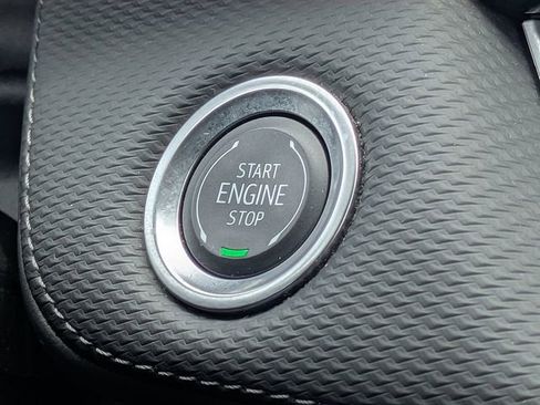 Used 2025 Chevrolet Equinox LT FWD image 32