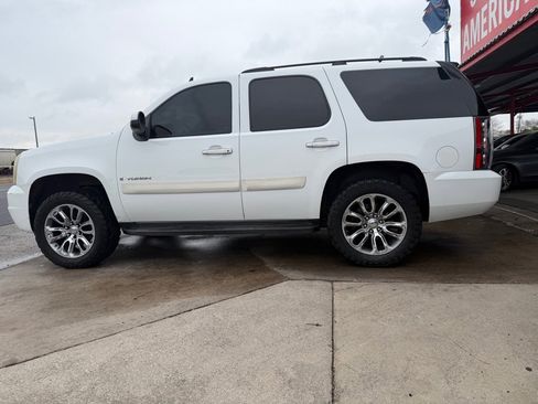 Used 2009 GMC Yukon SLE image 14