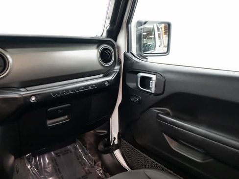 Used 2023 Jeep Wrangler Unlimited AWD/4WD image 10