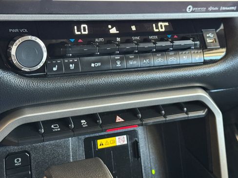 Used 2023 Toyota Tundra Limited RWD image 19