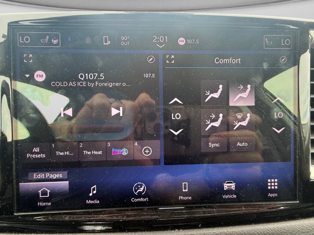 Used 2024 Chrysler Pacifica Touring-L FWD image 25