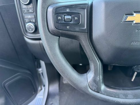 Used 2019 Chevrolet Silverado 1500 Custom w/ Custom Value Package AWD/4WD image 14