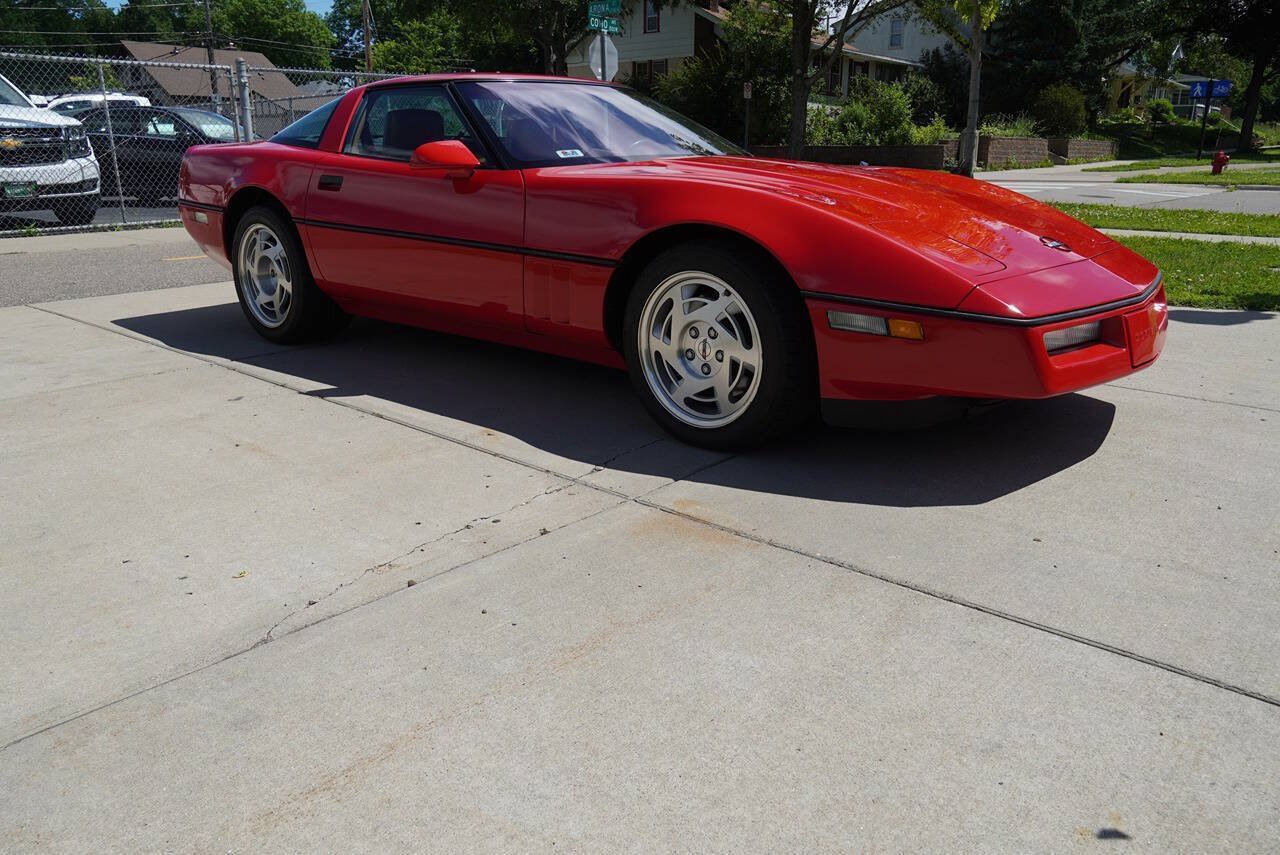 Used 1990 Chevrolet Corvette ZR-1 RWD image 8