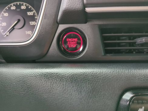 Certified 2025 Honda Pilot EX-L image 26