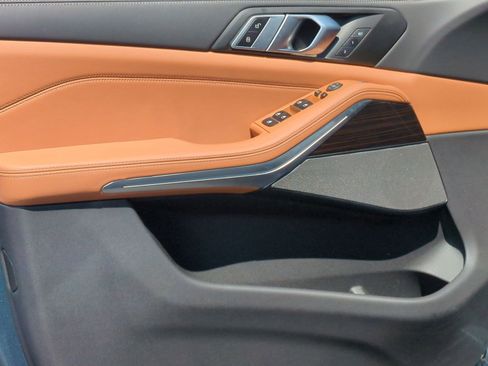 Used 2025 BMW X5 xDrive40i image 14