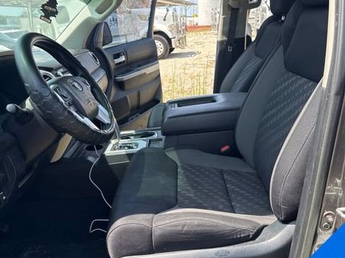 Used 2019 Toyota Tundra SR5 w/ TRD Off Road Package AWD/4WD image 10