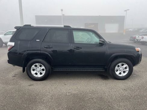 Used 2024 Toyota 4Runner SR5 Premium image 4