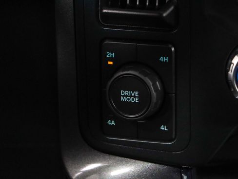 Used 2022 Ford F150 Lariat w/ Equipment Group 502A High image 23