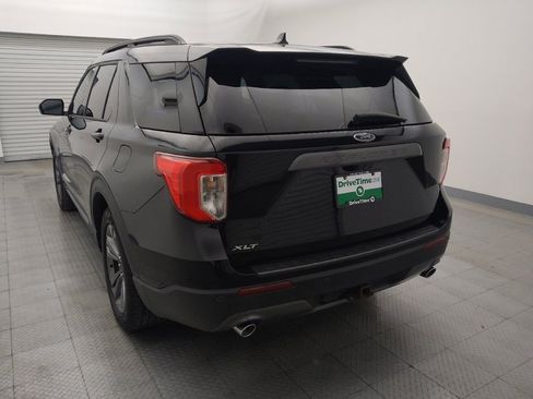 Used 2021 Ford Explorer XLT w/ Equipment Group 202A image 6