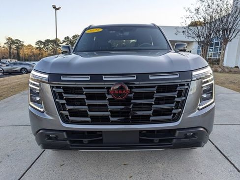 Used 2025 Nissan Armada PRO-4X w/ Pro-4X Premium Package image 2