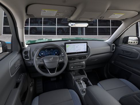 New 2025 Ford Bronco Sport Outer Banks w/ Outer Banks Tech Package+ AWD/4WD image 9