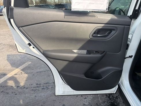 Used 2026 Nissan Rogue S image 20