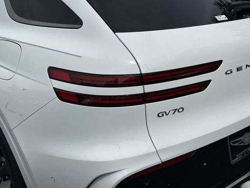 New 2026 Genesis GV70 3.5T Sport Prestige AWD/4WD image 32