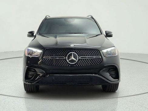 Used 2025 Mercedes-Benz GLE 450e 4MATIC image 2