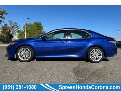 Used 2018 Toyota Camry XLE w/ Audio Package FWD image 1