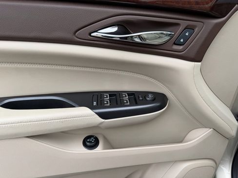 Used 2014 Cadillac SRX Luxury w/ Driver Awareness Package image 31