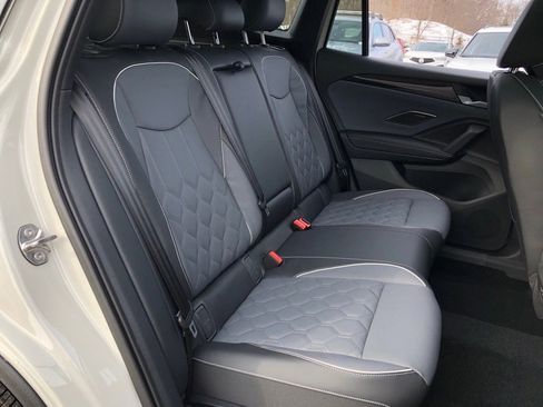 New 2026 Volkswagen Tiguan SEL R-Line image 36