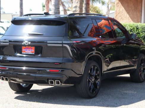 Used 2026 Chevrolet Traverse RS w/ LPO, Floor Liner Package FWD image 12