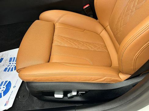 Certified 2022 BMW 530i xDrive w/ Premium Package image 15