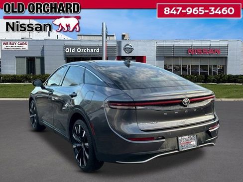 Used 2024 Toyota Crown Platinum image 8