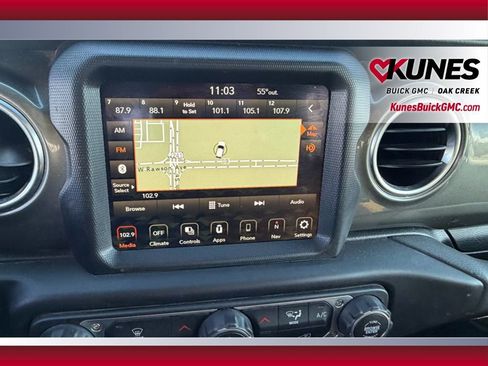 Used 2023 Jeep Gladiator Overland image 14