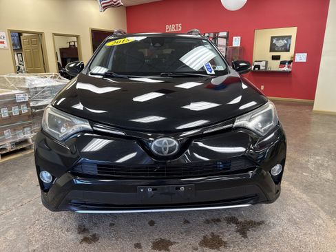 Used 2018 Toyota RAV4 XLE w/ Plus Extra Value Package AWD/4WD image 2