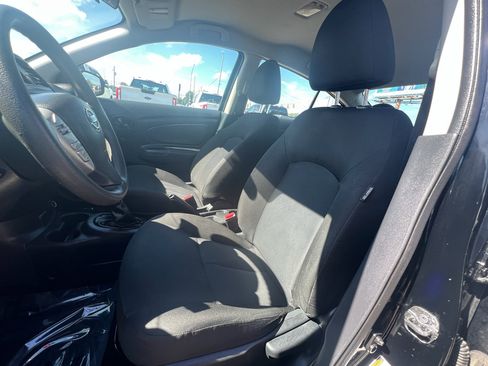 Used 2018 Nissan Versa S FWD image 10