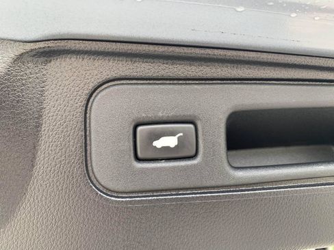 Certified 2025 Honda Passport EX-L image 42