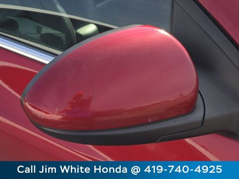Used 2014 Chevrolet Cruze Diesel FWD image 14