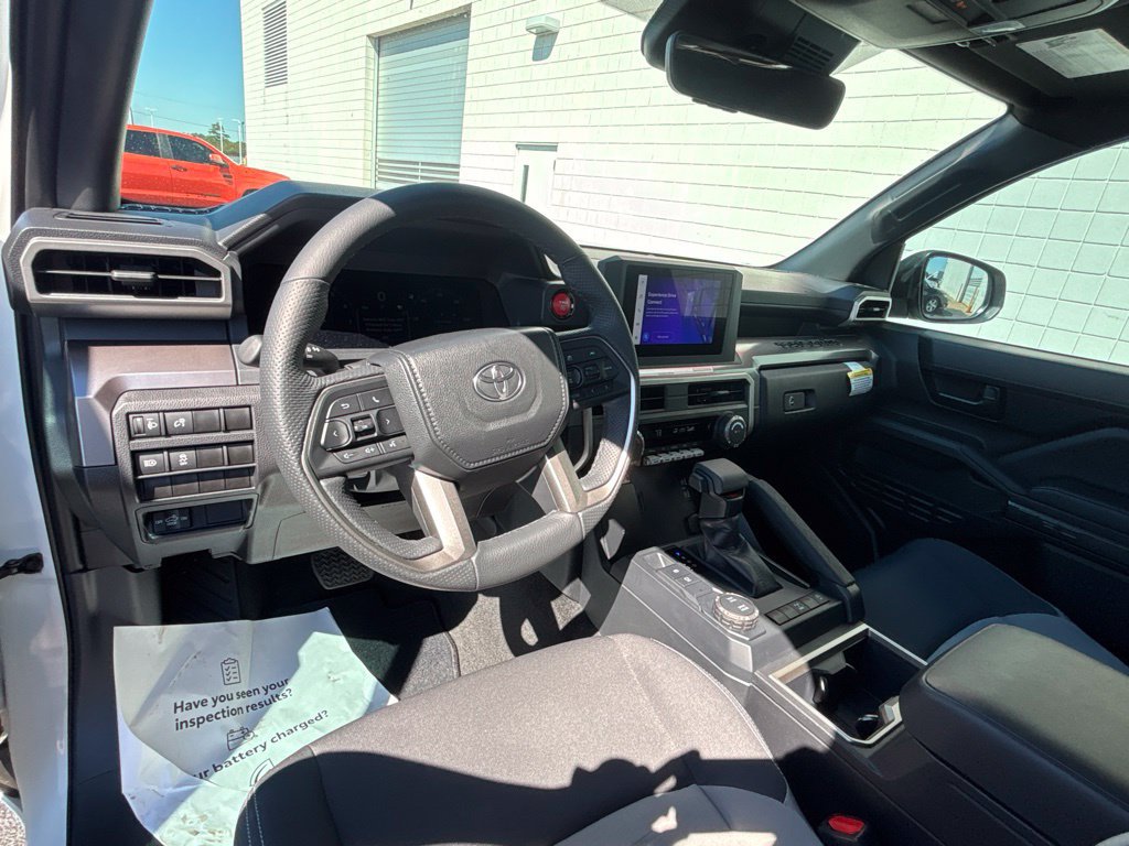 Used 2024 Toyota Tacoma PreRunner w/ TRD Prerunner Upgrade Package RWD image 3