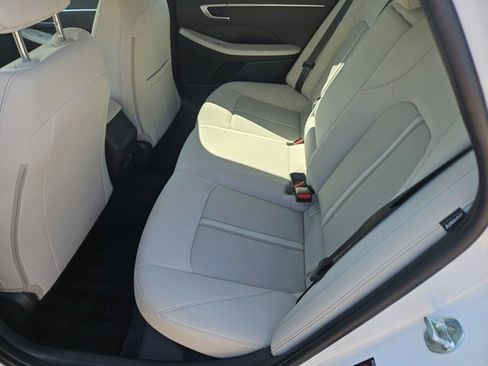 Used 2022 Hyundai Sonata SEL w/ Cargo Package image 10