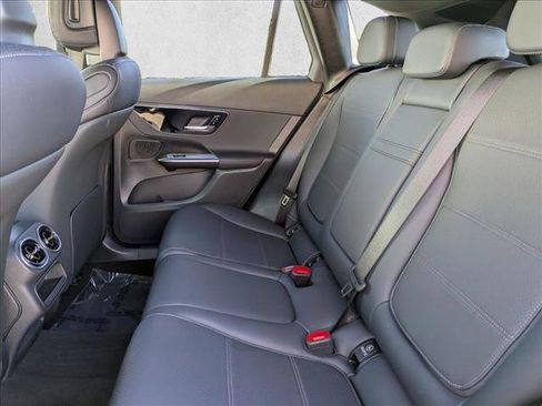 Certified 2025 Mercedes-Benz GLC 300 image 20