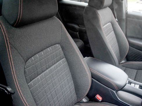 Used 2024 Honda HR-V Sport image 10