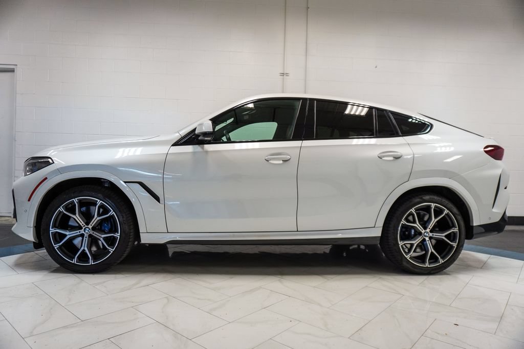 Used 2023 BMW X6 M50i w/ Executive Package AWD/4WD image 33