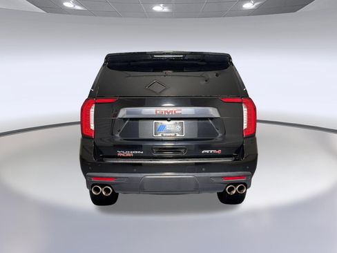 Used 2024 GMC Yukon AT4 w/ AT4 Premium Package AWD/4WD image 10
