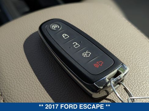 Used 2017 Ford Escape Titanium FWD image 35