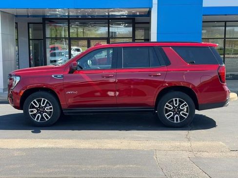 Used 2023 GMC Yukon AT4 w/ AT4 Premium Package image 1
