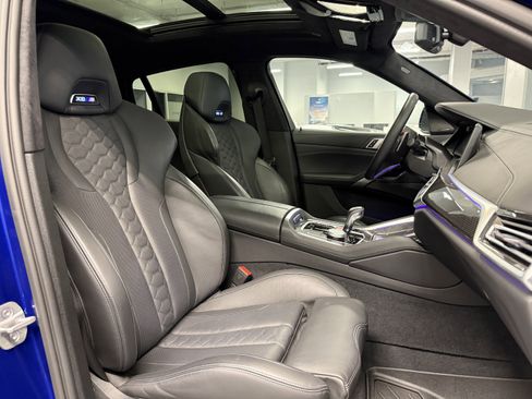 Used 2023 BMW X6 M image 18