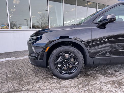 Used 2023 Chevrolet Blazer LT image 10
