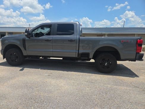 Used 2024 Ford F250 XL w/ STX Appearance Package AWD/4WD image 6